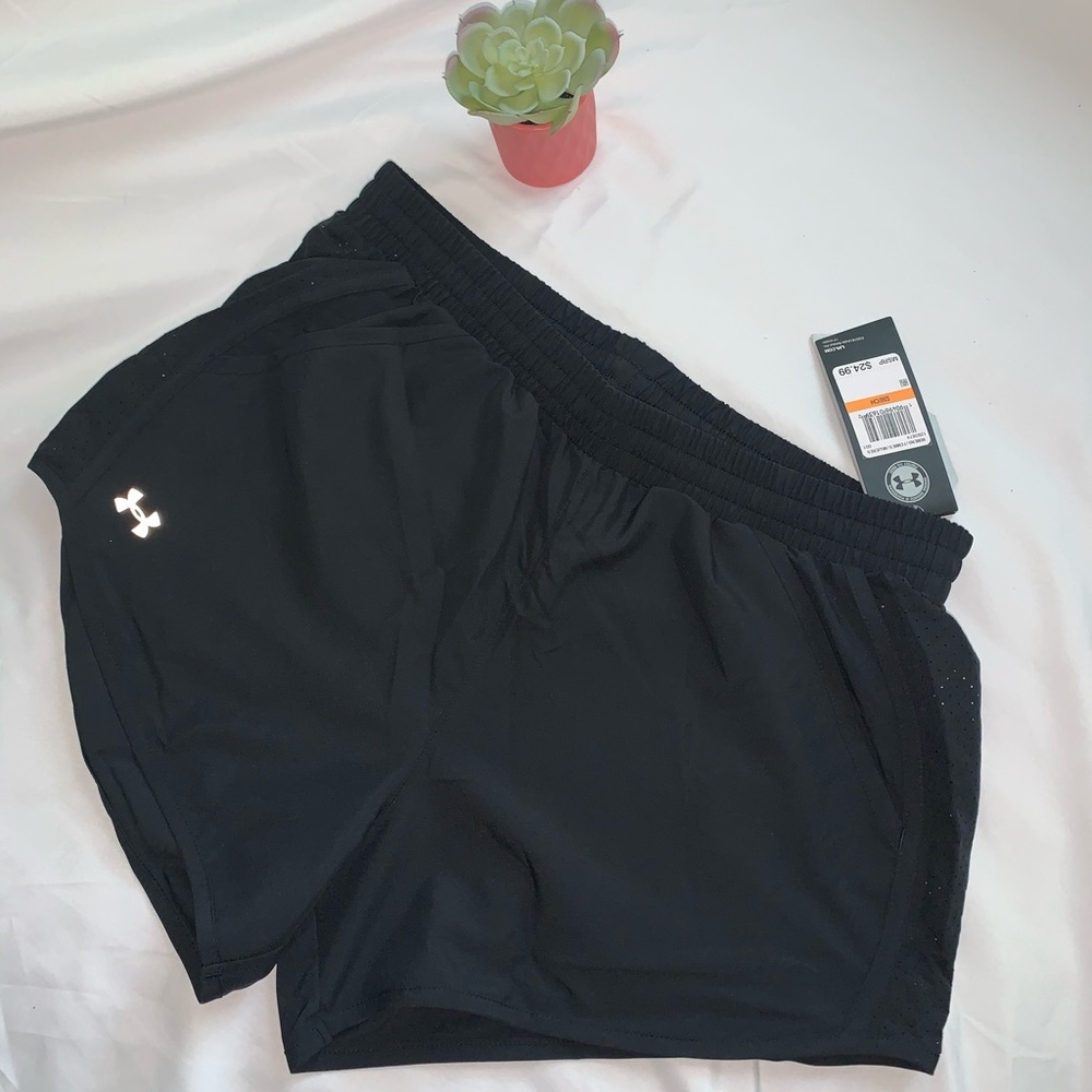 Sold*Under Armour Black Size S NWT